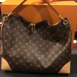 Authentic Louis Vuitton Berri MM